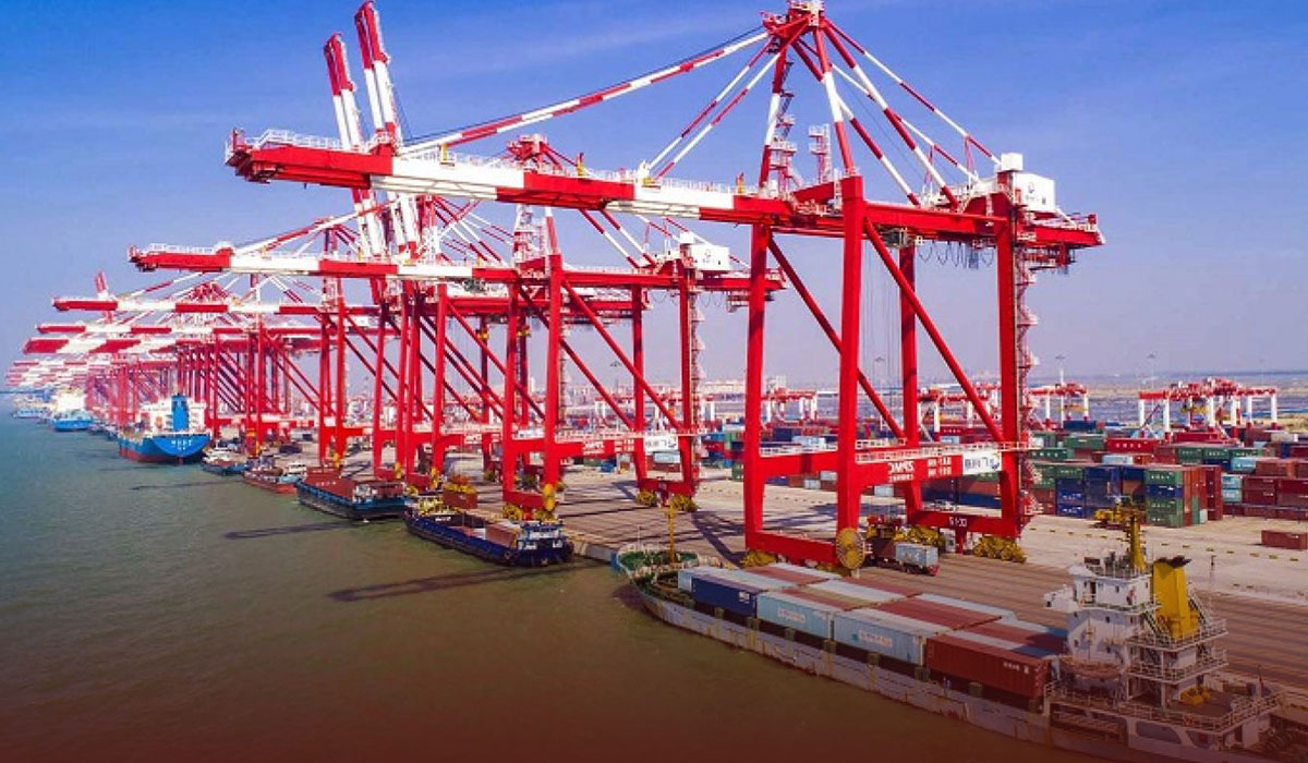 Shipping Backlog at Chinese Port may Spoil Holiday Shopping Season
