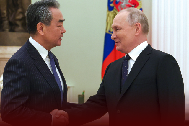 Sign of Deepening Ties - Wang Yi and Putin Discuss China-Russia Cooperation